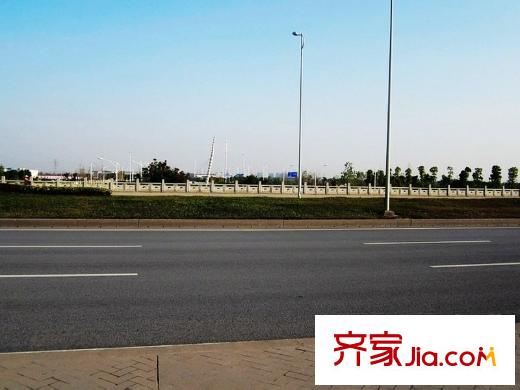 金地瀾菲溪岸周邊江城大道馬路