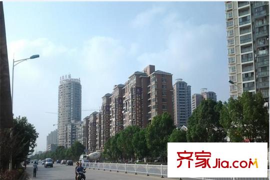 盤龍廣場周邊街景