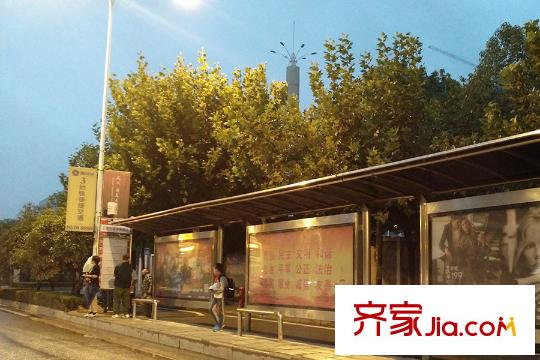 融創(chuàng)公園壹號周邊公交站
