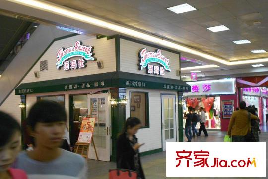 國(guó)創(chuàng)光谷上城周邊繁華地段