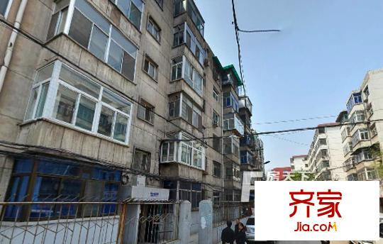 解放路機(jī)械進(jìn)出口公司宿舍外景圖太原  