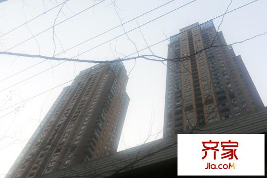 金地京漢1903樓棟仰視(20150326)