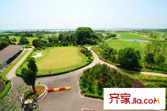 寶安高爾夫城周邊球場