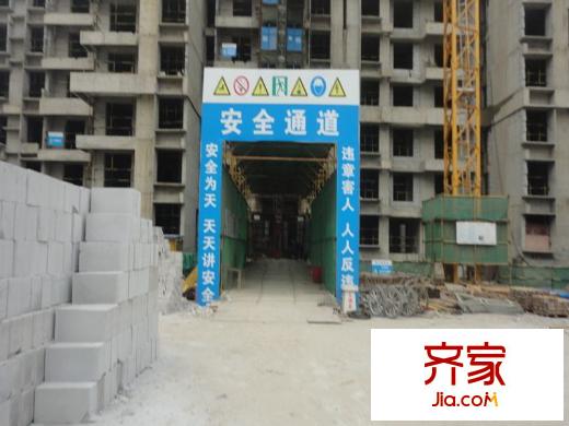 福星惠譽國際城三期工地安全入口（20121225）