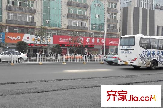 福星惠譽國際城三期周邊底商