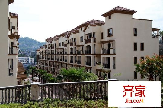 南山小鎮(zhèn)小區(qū)綠化（20150331）