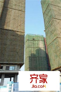 聯(lián)投喻園施工大門（20150330）