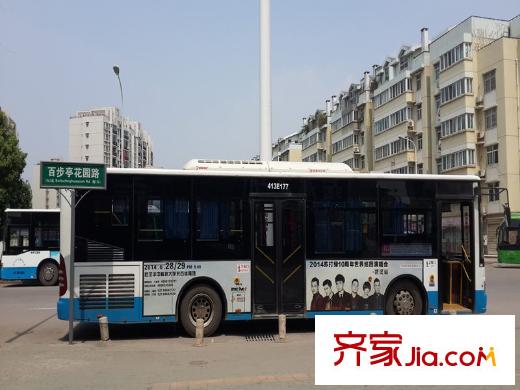 萬錦公館周邊公交車