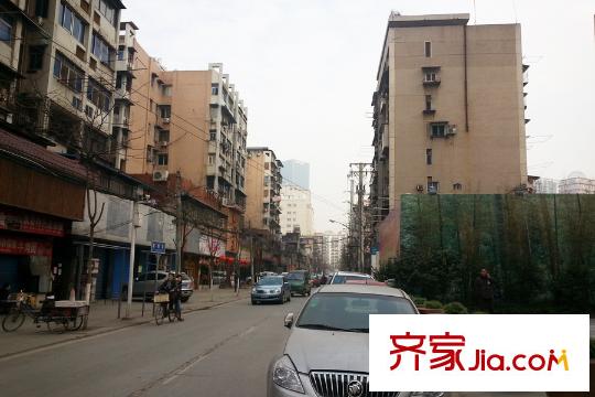 萬科金域湖庭周邊路面