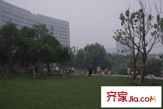 時(shí)代映象周邊墨水湖公園