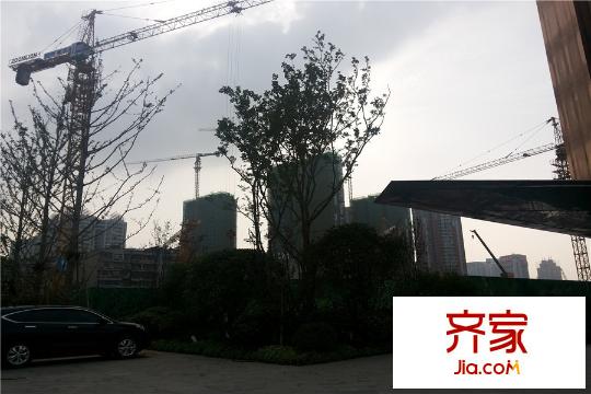 越秀國際金融匯樓棟在建實景（20150702）