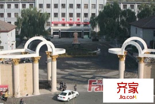 師范學(xué)院南校區(qū)宿舍外景圖太原  