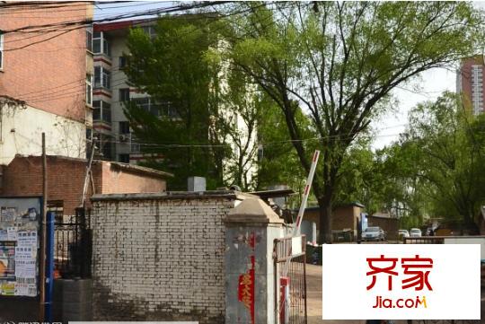 南內(nèi)環(huán)大華宿舍外景圖太原  