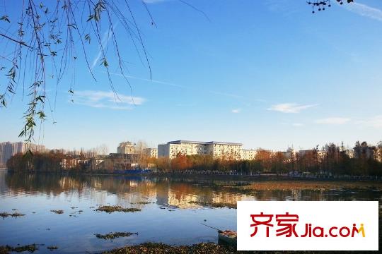 南湖時(shí)尚城周邊湖景