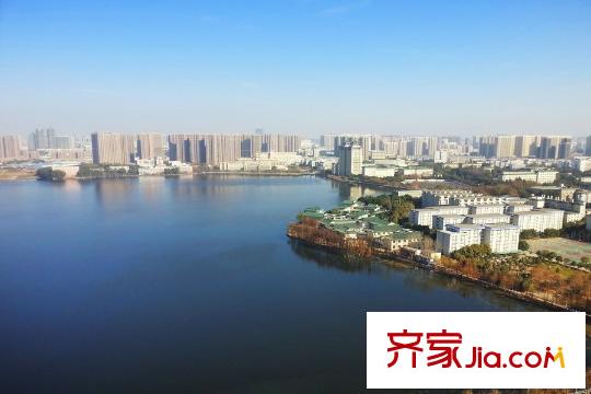 南湖時(shí)尚城周邊湖景3