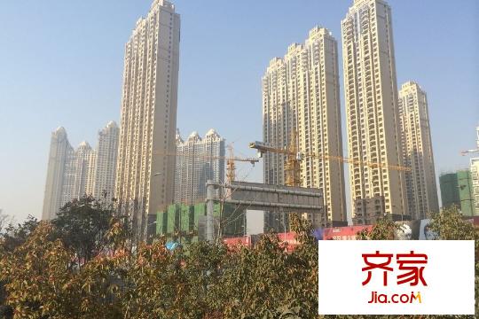 武漢中央文化區(qū)工地側(cè)面（20150323）