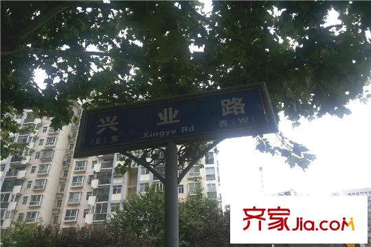 瑞景天成周邊興業(yè)路口