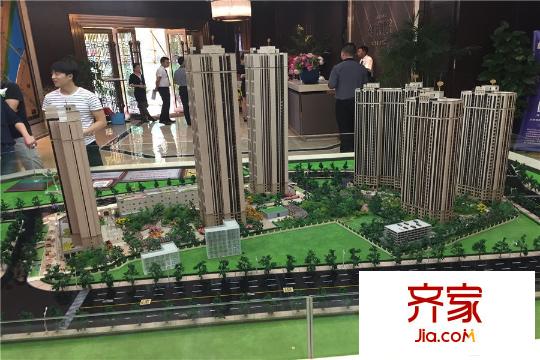 金島御平方米世家營銷中心展示沙盤一側(cè)（20150704）