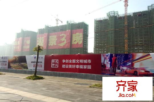 盤龍廣場(chǎng)工地外圍道路局部（20151019）