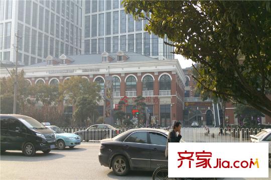 萬(wàn)科漢口傳奇唐樾周邊會(huì)所
