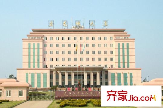 恒達(dá)盤龍灣荷苑周邊盤龍城大廈