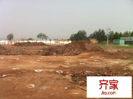 帝景公館實(shí)景圖工地實(shí)景（2013-8-22）