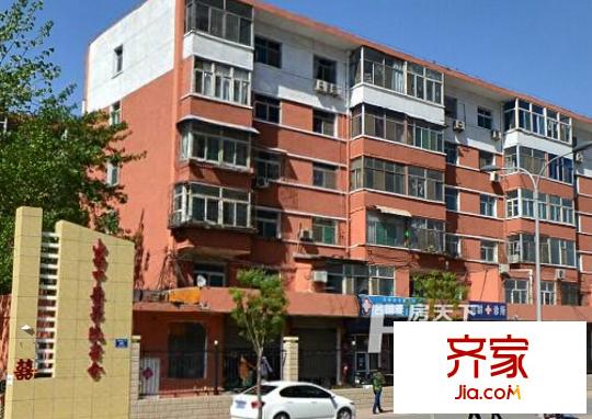中醫(yī)學(xué)院家屬樓外景圖太原  