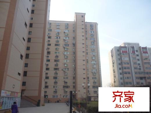 君臨大廈外景圖 