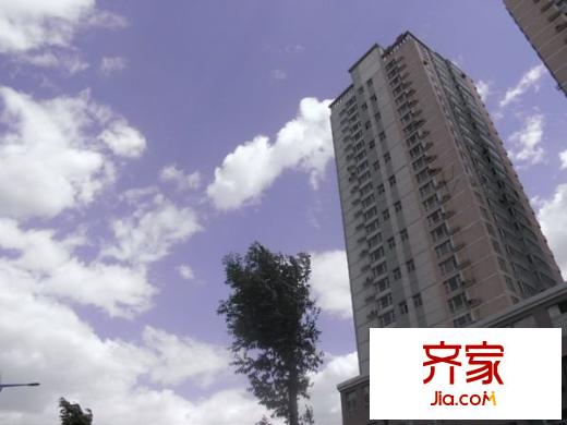 鴻辰自由空間