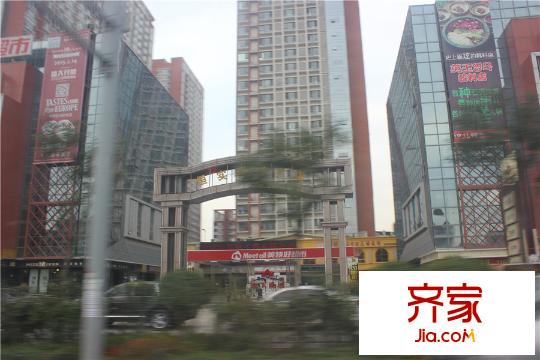 恒實(shí)城市廣場?新城市花園小區(qū)實(shí)景（2015-10-14）