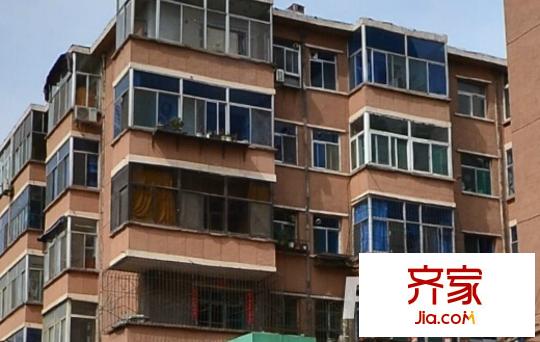 太原長城光電子工業(yè)公司宿舍外景圖太原  
