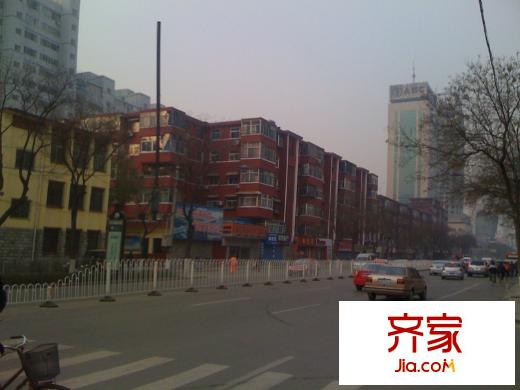 國(guó)師街一校對(duì)面房地局宿舍外景圖太原  