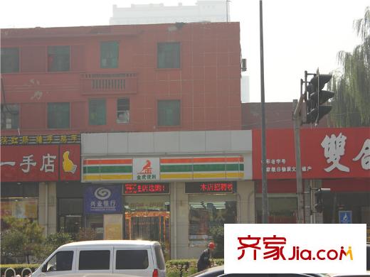 太原萬達(dá)公館周邊金虎便利