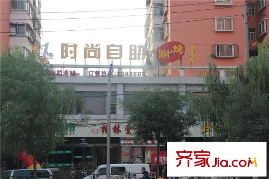 香悅瀾溪三期周邊時(shí)尚自助涮烤店
