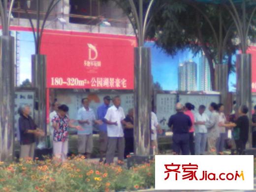 多地爾花園配套圖龍?zhí)豆珗@南門3