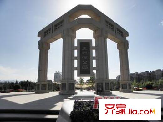 景鴻大廈向西50米 玉門河公園