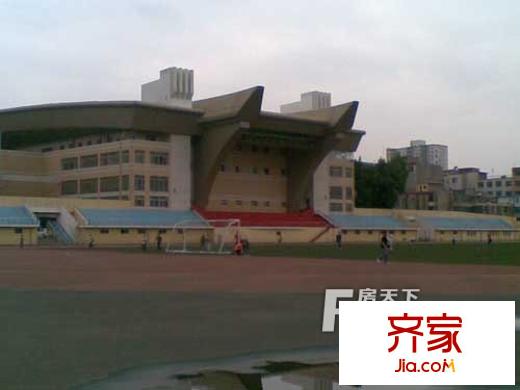 太原理工大學(xué)西區(qū)宿舍外景圖太原  