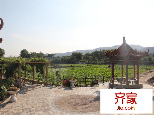 漫香林溪小區(qū)內(nèi)涼亭（20131017）