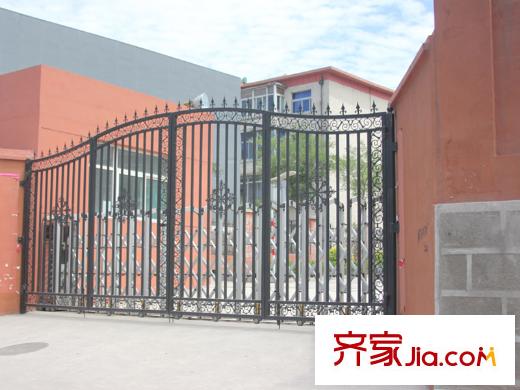 迎西城?朝南水岸太原市第六十五中學(xué)