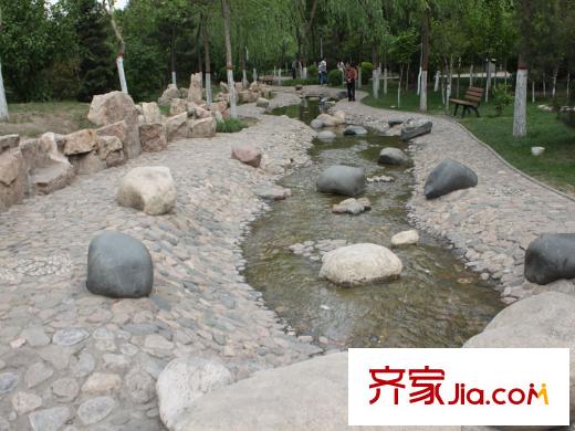 金域閱山周邊玉門河公園夏景