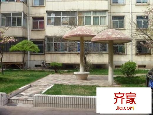 迎澤橋西電信六分局宿舍外景圖 