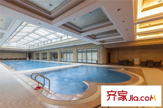 天璽公館小區(qū)配套游泳池