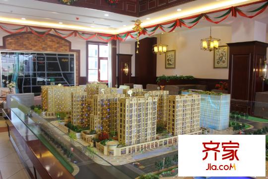 龍景逸墅沙盤圖（2015-6-10）