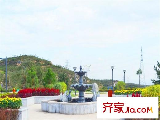 綠地盧浮公館向東約1千米東山五龍生態(tài)森林公園