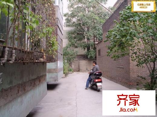 柳巷云路街三中宿舍外景圖 