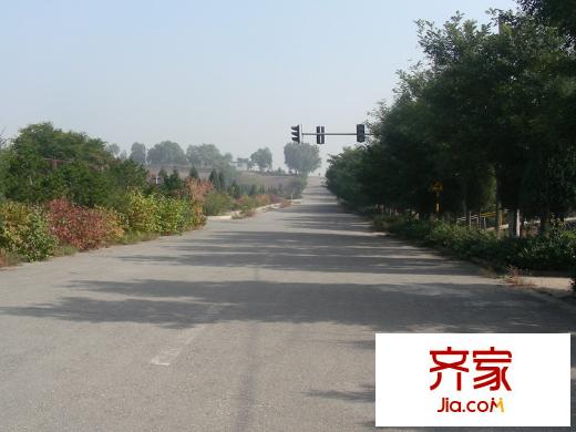 托斯卡納?溫泉藝墅附近道路（2010.12）