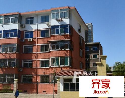 中醫(yī)學(xué)院家屬樓外景圖太原  