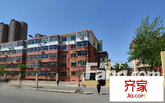中醫(yī)學(xué)院家屬樓外景圖太原  
