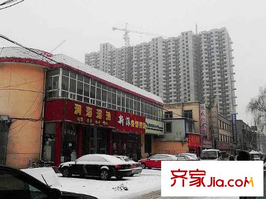 恒實(shí)城市廣場?新城市花園周邊潤海浴池