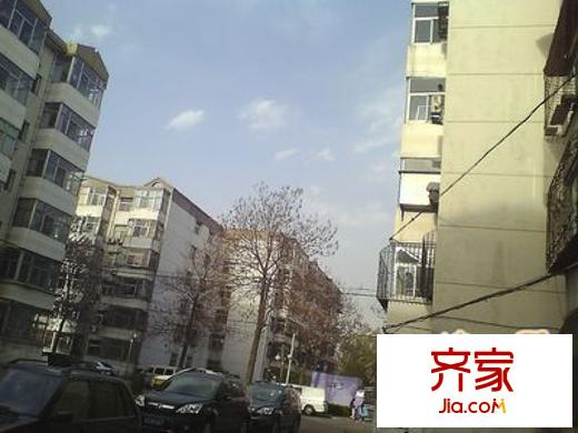 東景花園